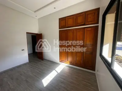Magnigique villa 305m avec piscine à targa