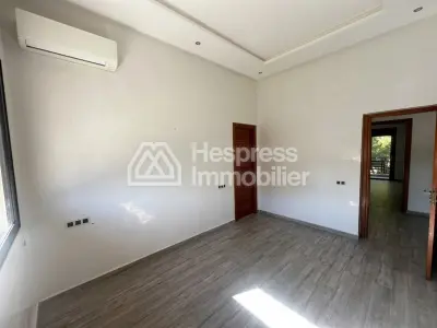 Magnigique villa 305m avec piscine à targa