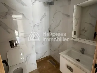 Apartment with 3 balconies in the center of Gueliz Edden Carey