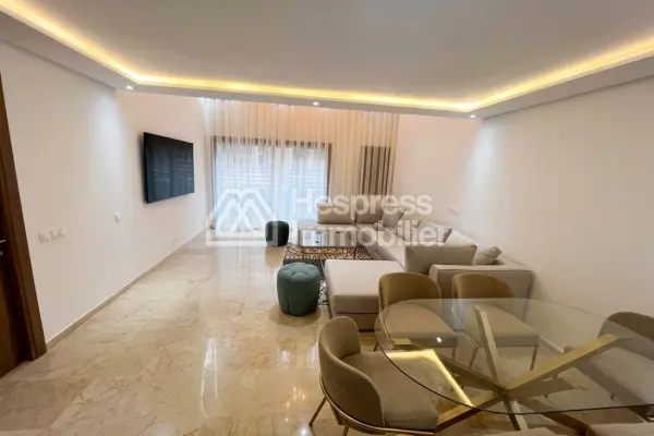 دوبلكس استثنائي في مجمع سكني مزود بمسبح