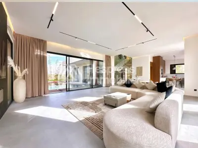 Luxury villa for rent – ​​Ourika Road