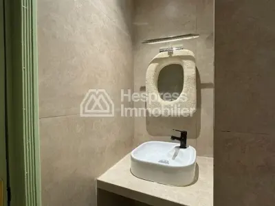 Appartement moderne rénové a louer route de casa