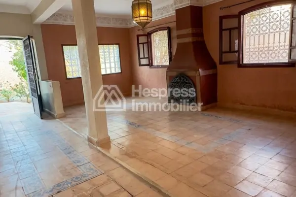 فيلا رائعة فارغة للإيجار Route de Ouarzazate