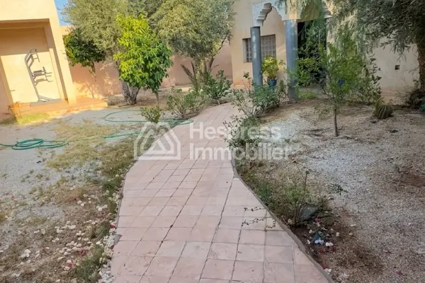 فيلا رائعة فارغة للإيجار Route de Ouarzazate