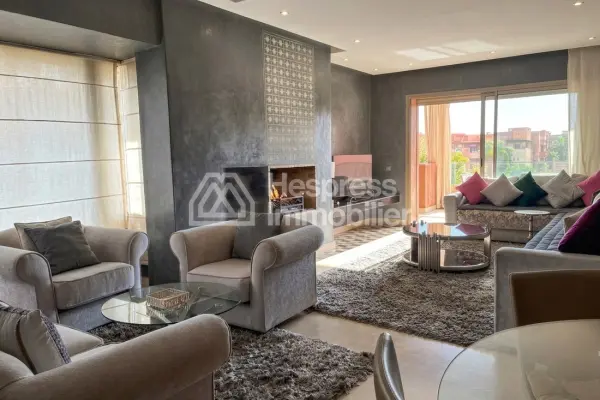Appartement avec vue sur golf et atlas