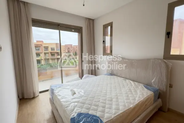 Brand new, never-lived-in studio apartment in a golf resort