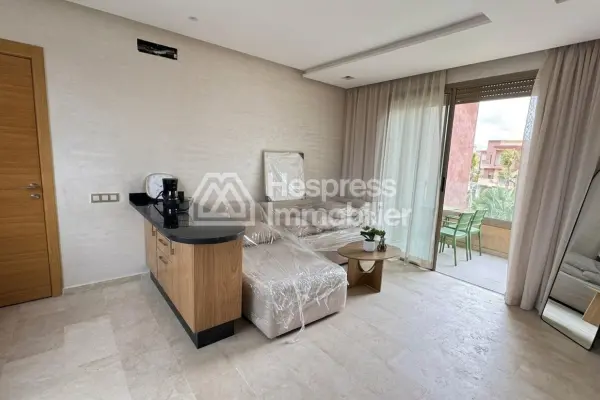 Brand new, never-lived-in studio apartment in a golf resort