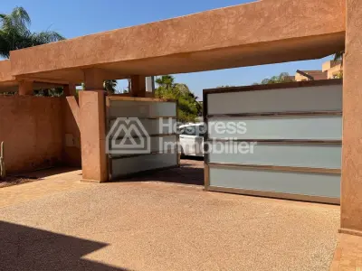 Magnificent villa for rent in Prestigia Golf City