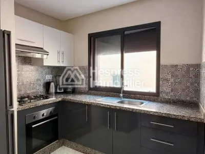 شقة مفروشة جديدة وساحرة في حي الشرف