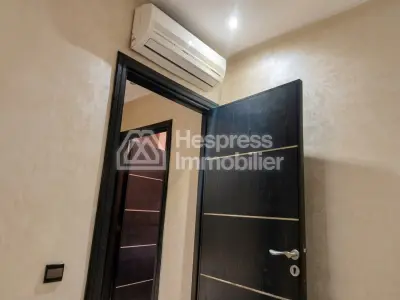 Résidence de lux avec piscine prêt de la gare
