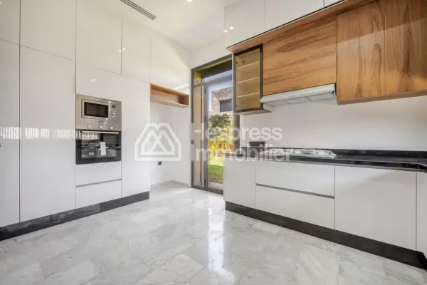 Luxurious villa with swimming pool on the Ourika road