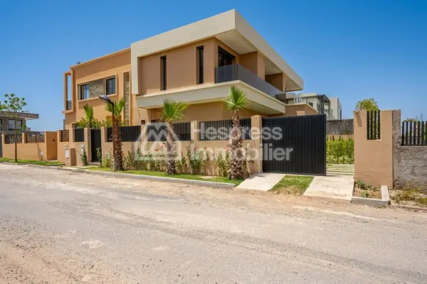 Luxurious villa with swimming pool on the Ourika road