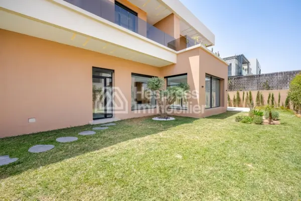 Luxurious villa with swimming pool on the Ourika road