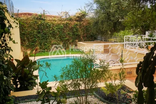 Luxury villa on the road to Fes