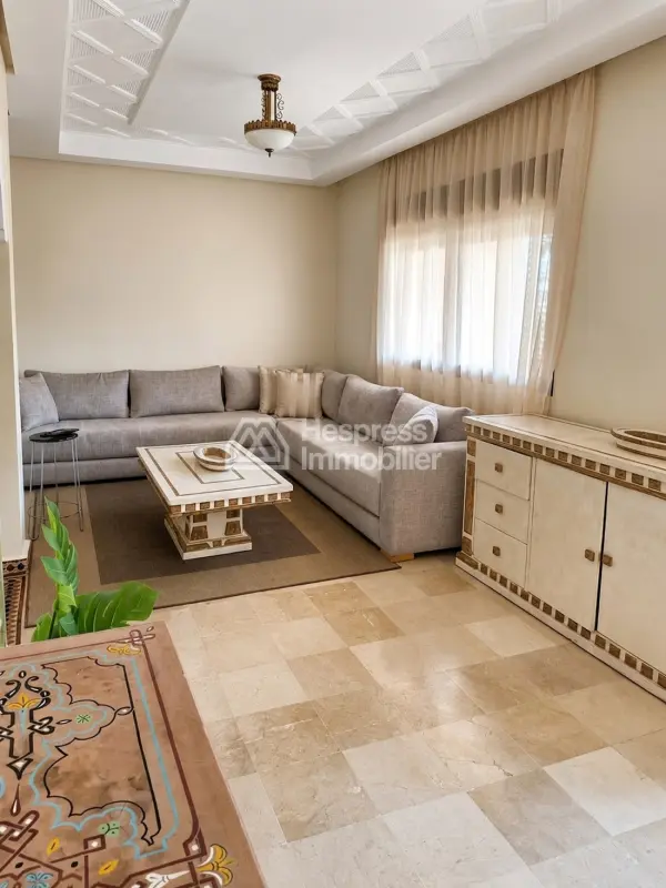 2-bedroom apartment with large terrace