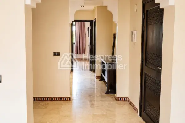 2-bedroom apartment with large terrace