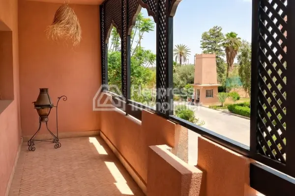2-bedroom apartment with large terrace
