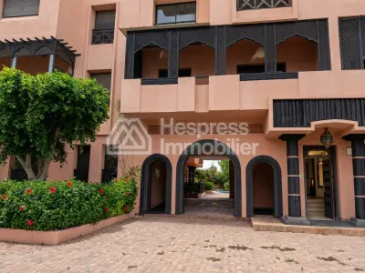 2-bedroom apartment with large terrace