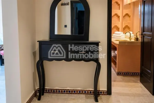 2-bedroom apartment with large terrace