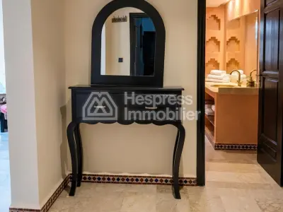 2-bedroom apartment with large terrace