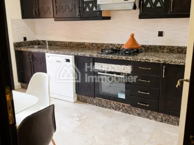 2-bedroom apartment with large terrace