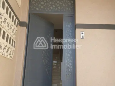 Offices for sale at Route de Safi . 70 sq m. Armored door and secure residence.