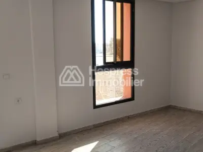 Offices for sale at Route de Safi . 70 sq m. Armored door and secure residence.