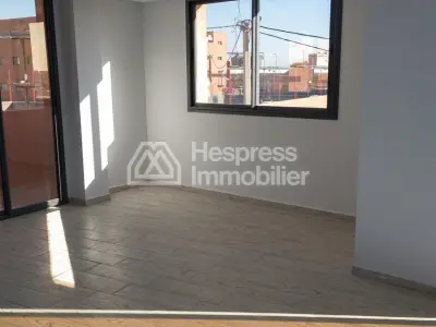 Offices for sale at Route de Safi . 70 sq m. Armored door and secure residence.