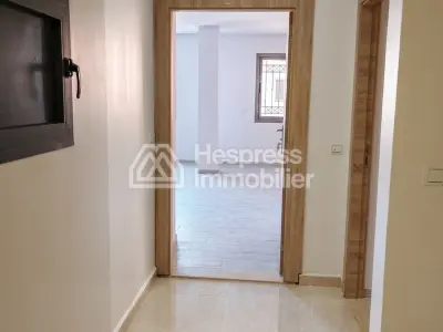 Offices for sale at Route de Safi . 70 sq m. Armored door and secure residence.