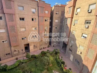 شقة للبيع على طريق الدار البيضاء. 5 غرف. مفروشة بالكامل.