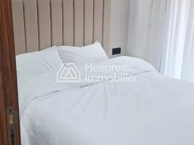 Superbe appartement à vendre à Ain Mezouar. 2 chambres agréables. Bien meublé