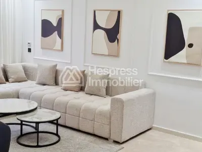 Superbe appartement à vendre à Ain Mezouar. 2 chambres agréables. Bien meublé