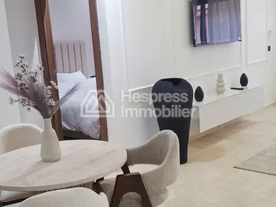 Superbe appartement à vendre à Ain Mezouar. 2 chambres agréables. Bien meublé