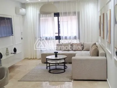 Superbe appartement à vendre à Ain Mezouar. 2 chambres agréables. Bien meublé