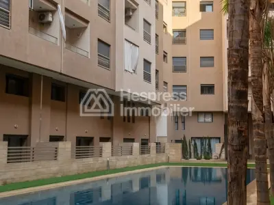 Superbe appartement à vendre à Ain Mezouar. 2 chambres agréables. Bien meublé