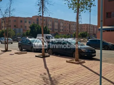 Vend local commercial à Route de Safi. Surface totale 18 m²