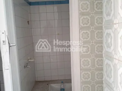 Très bel appartement en location à Route de Safi. 3 belles chambres. Porte blindée, sécurité