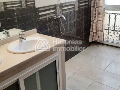 For sale: a beautiful apartment at Route de Safi . Total area 102 m². Elevator and terrace.