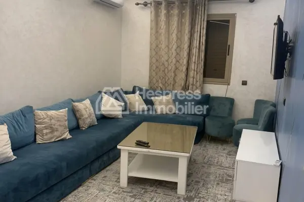 شقة للبيع في Route de Safi . خمس غرف. مفروشة.