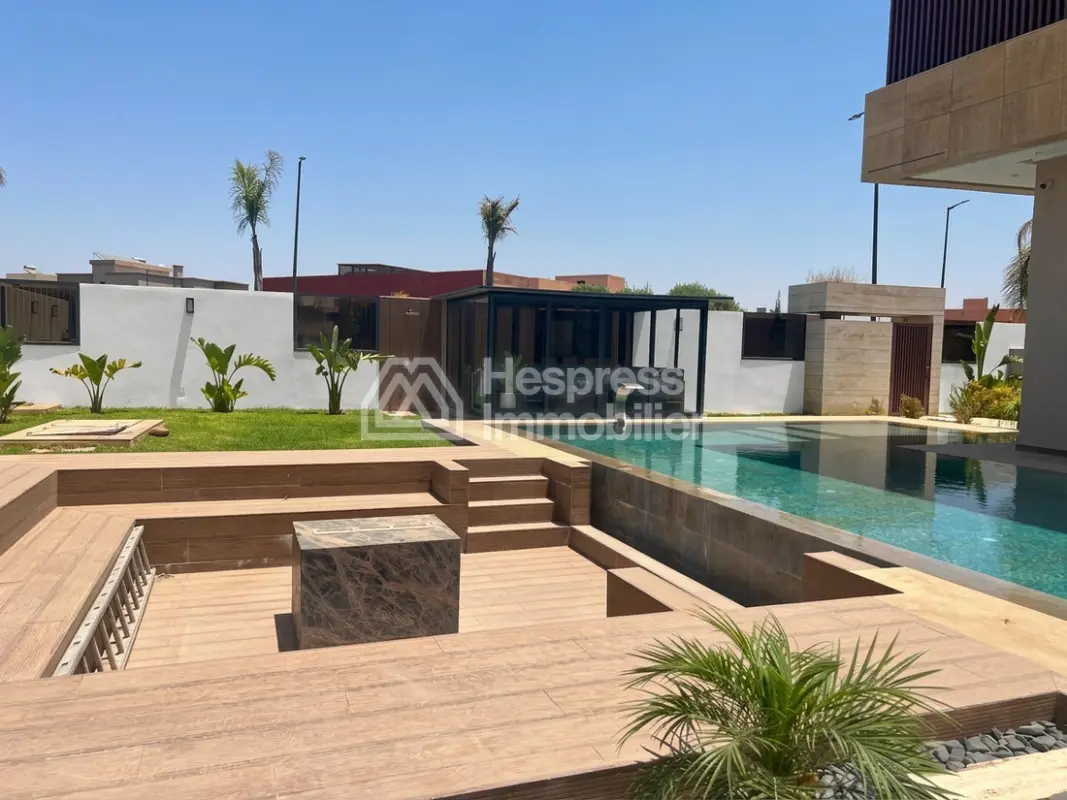 Modern 3-sided villa for sale, furnished, in Zhour Targa, 660m2, no overlooking neighbors