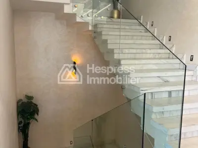 Modern 3-sided villa for sale, furnished, in Zhour Targa, 660m2, no overlooking neighbors