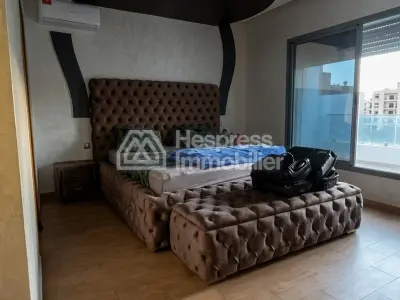 Villa de luxe à louer à Guéliz. 4 chambres agréables. Meublé