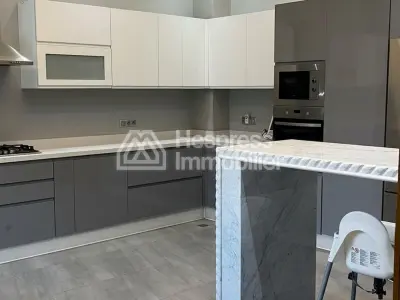 Villa de luxe à louer à Guéliz. 4 chambres agréables. Meublé