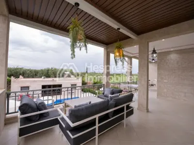 Luxury house for sale on Route de Fez. 5 bedrooms. Furnished.