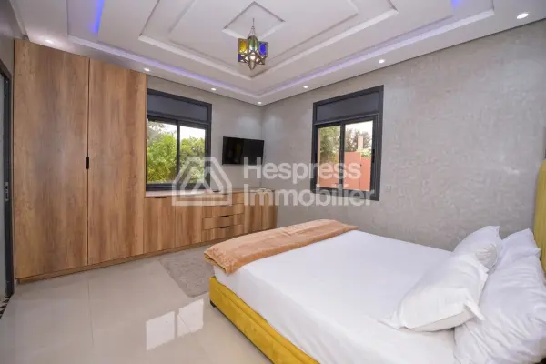 Maison de luxe à vendre à Route de Fez. 5 chambres. Meublé