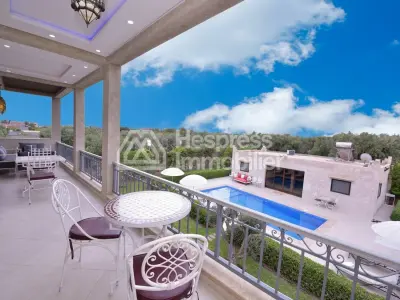 Luxury house for sale on Route de Fez. 5 bedrooms. Furnished.