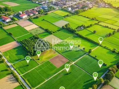 Land for sale in Hay Zitoun. Area 2500 m²