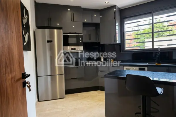 Apartment for rent in Gueliz . 5 large rooms. Furnished.