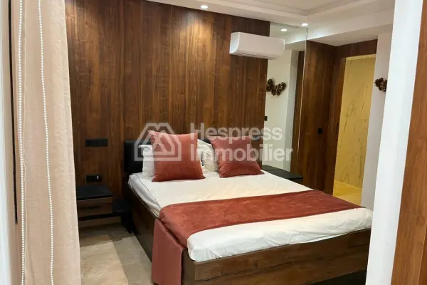 Apartment for rent in Gueliz . 5 large rooms. Furnished.