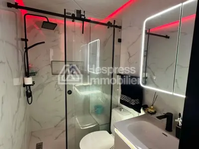 Superb apartment for rent in Gueliz . Comfortable 3 rooms. Furnished.